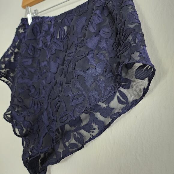 Jones New York Vintage Sheer Floral Lace Pajama Camisole Short Two Piece Set - Picture 7 of 11